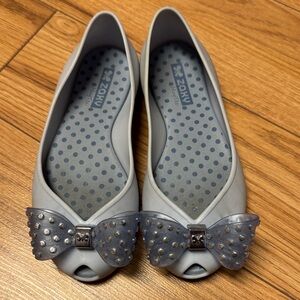 Good condition Size 13 Girls Zaxy Grendene Kids Flats with Bow
